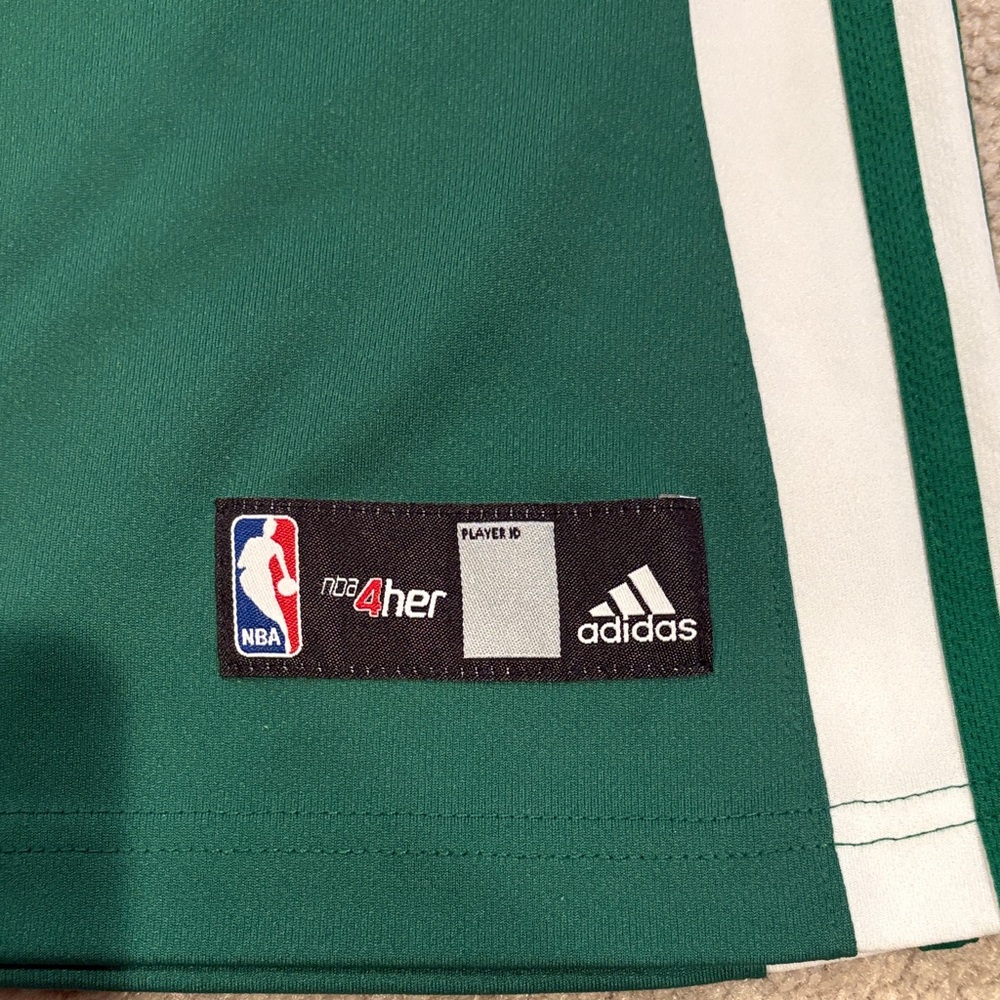 Isaiah Thomas NBA Boston Celtics Road Green Player Jersey - Picture 4 of 5